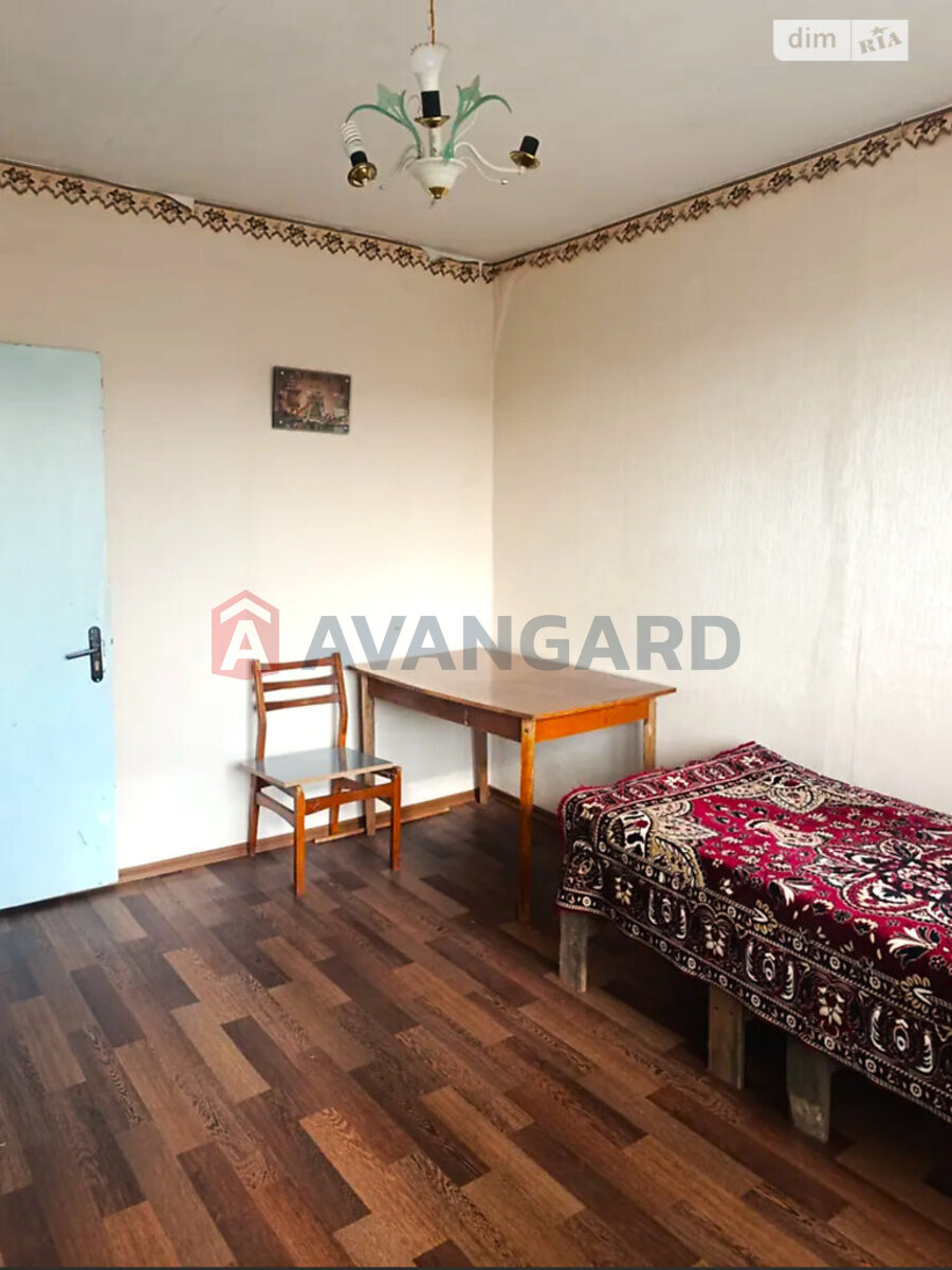 1 ��. ��������, 22/11/4 ��. �., 7/9 ������ ���� 9