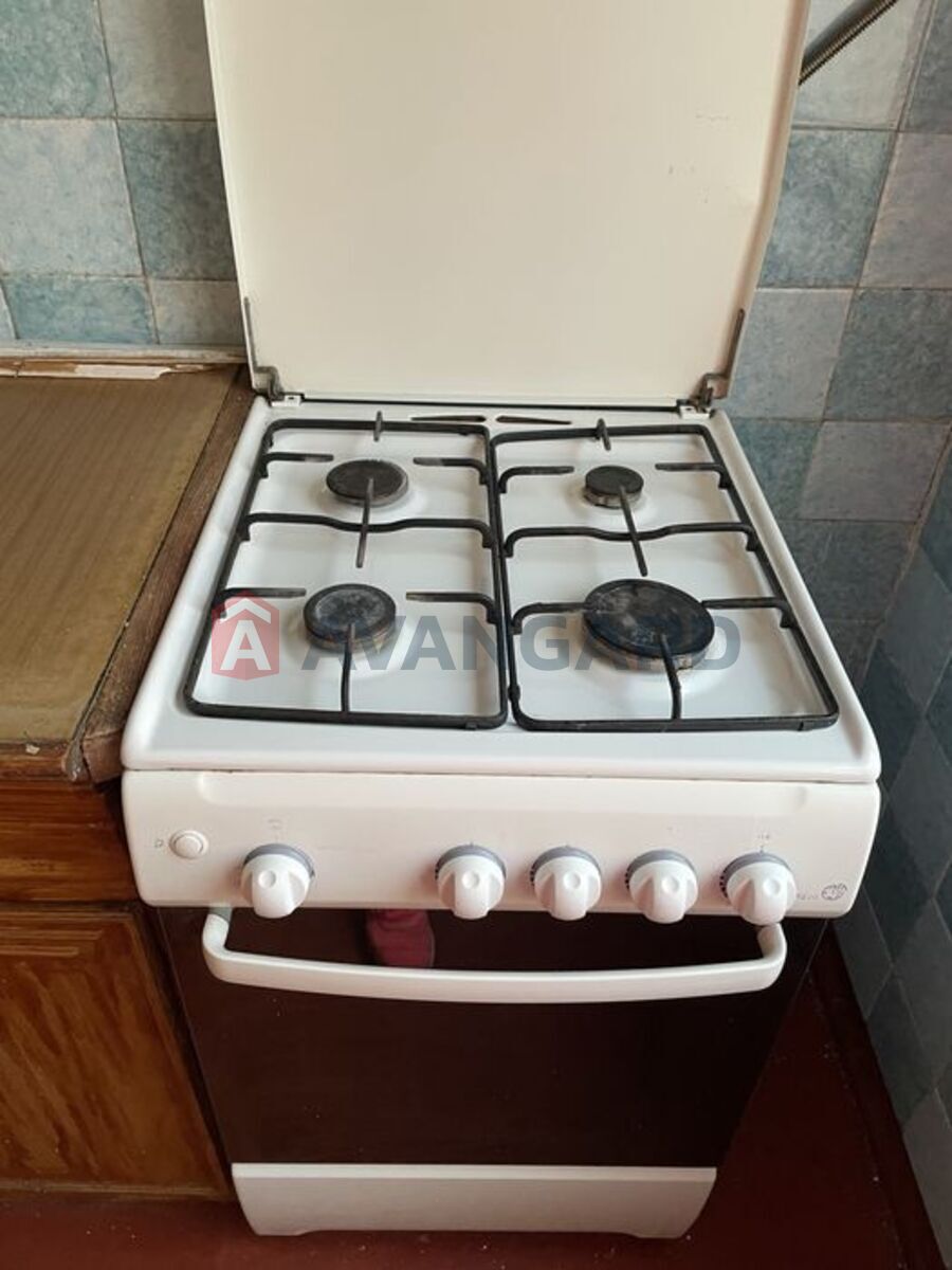 3 . , 68/-/7 . ., 8/9   3