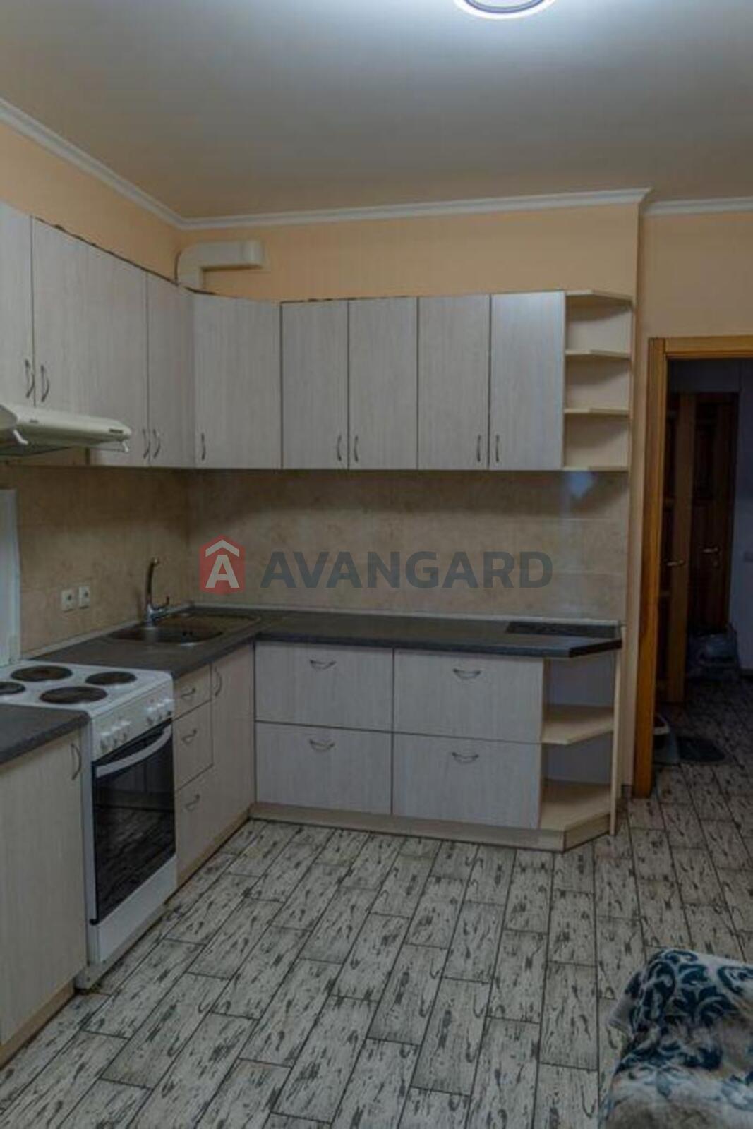 1 ��. ��������, 53/-/14 ��. �., 6/24 ������ ���� 10