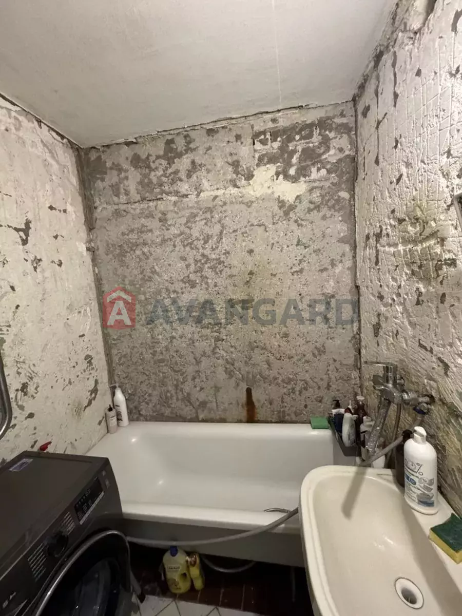 3 ��. ��������, 67/-/10 ��. �., 4/9 ������ ���� 7