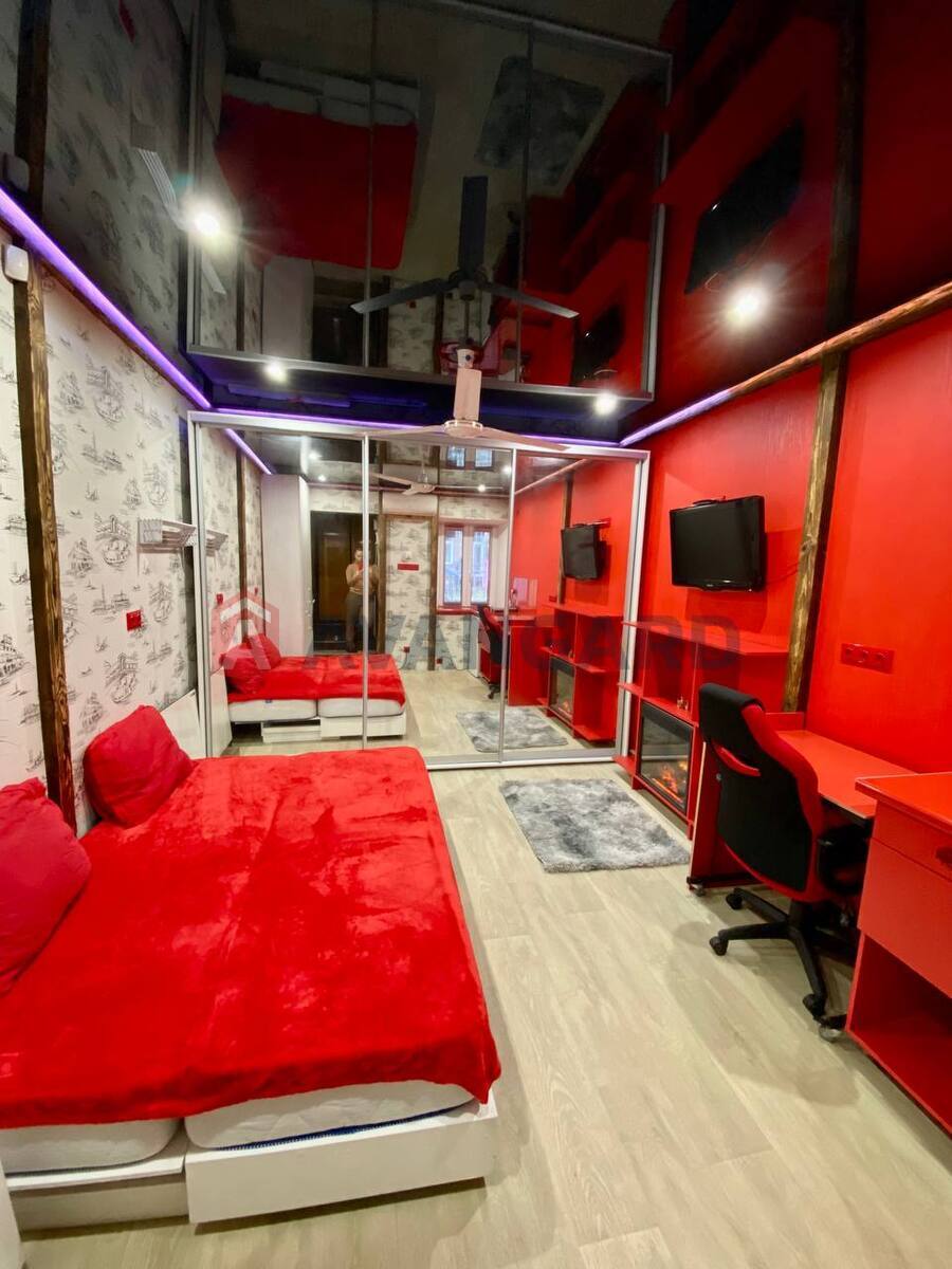 1 ��. ��������, 16/-/2 ��. �., 1/2 ������ ���� 18