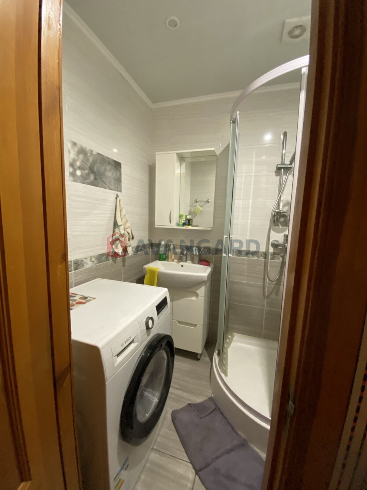 3 ��. ��������, 69/-/8 ��. �., 9/10 ������ ���� 20