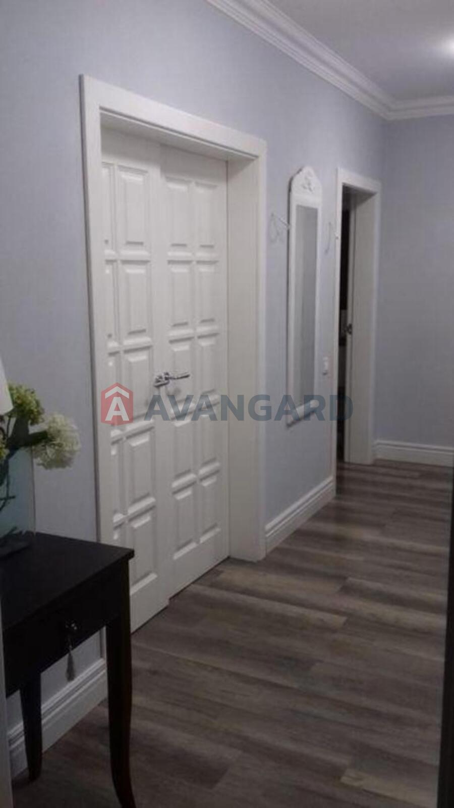 3 ��. ��������, 80/-/12 ��. �., 17/25 ������ ���� 3