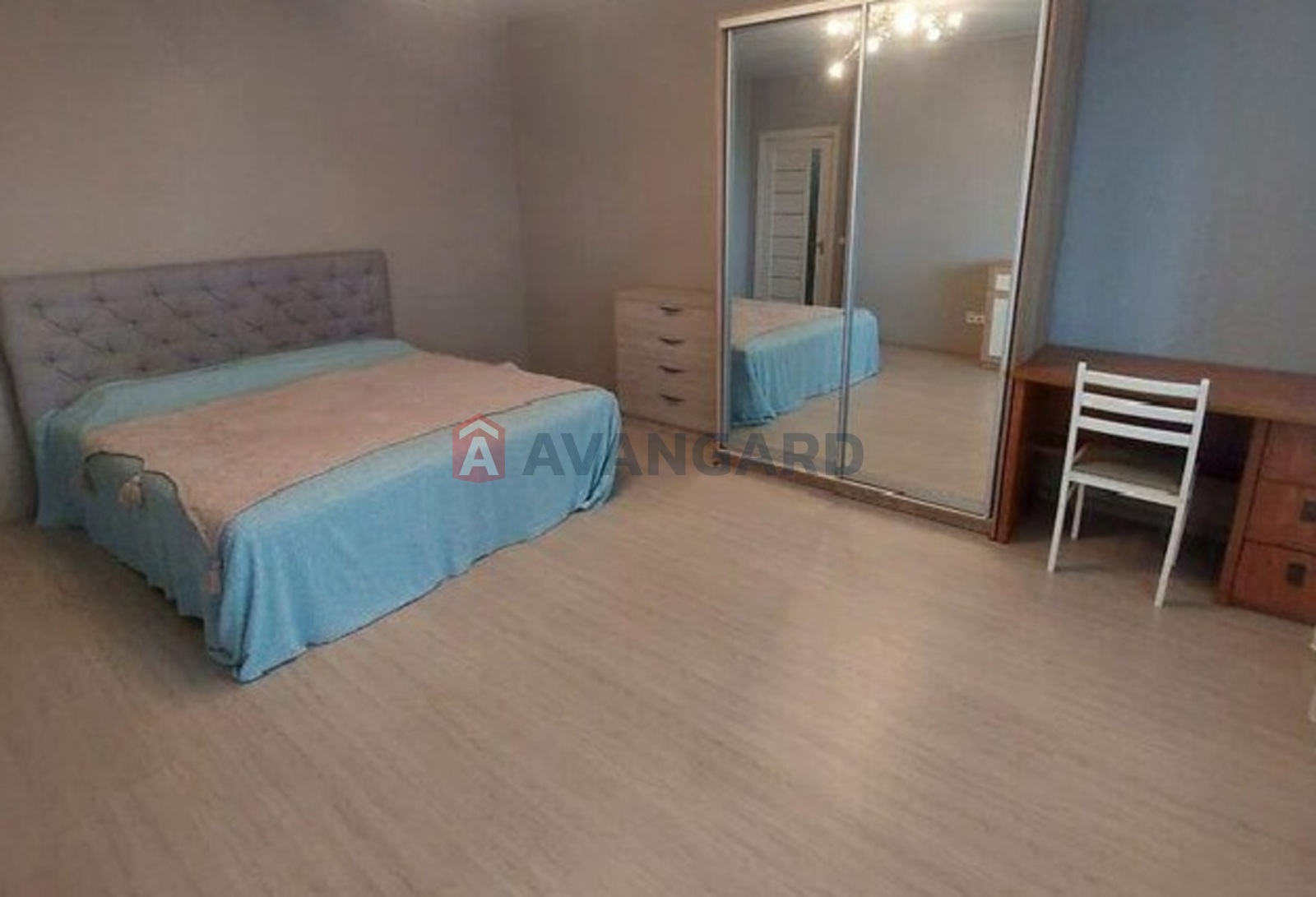 2 ��. ��������, 81/-/- ��. �., 17/25 ������ ���� 7