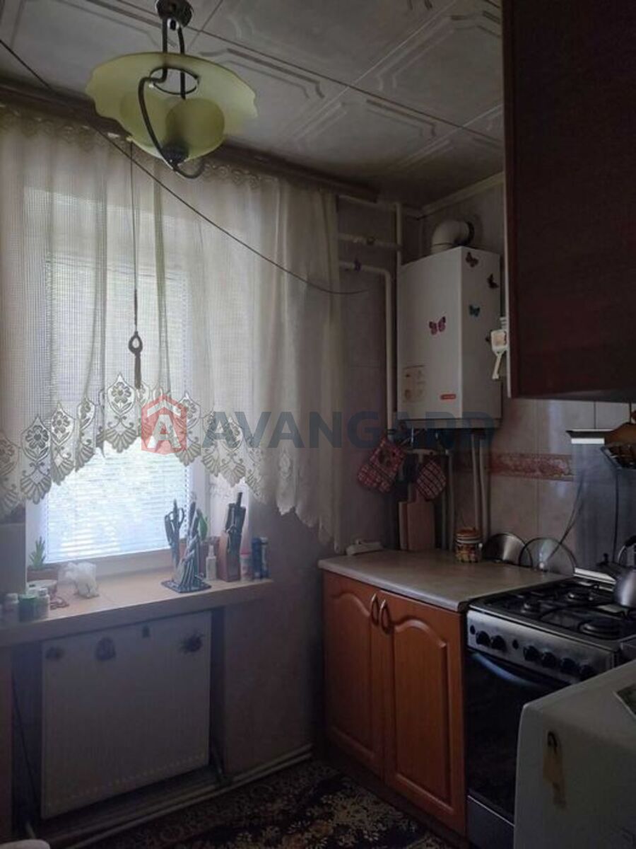 2 ��. ��������, 49/-/6 ��. �., 2/5 ������ ���� 1