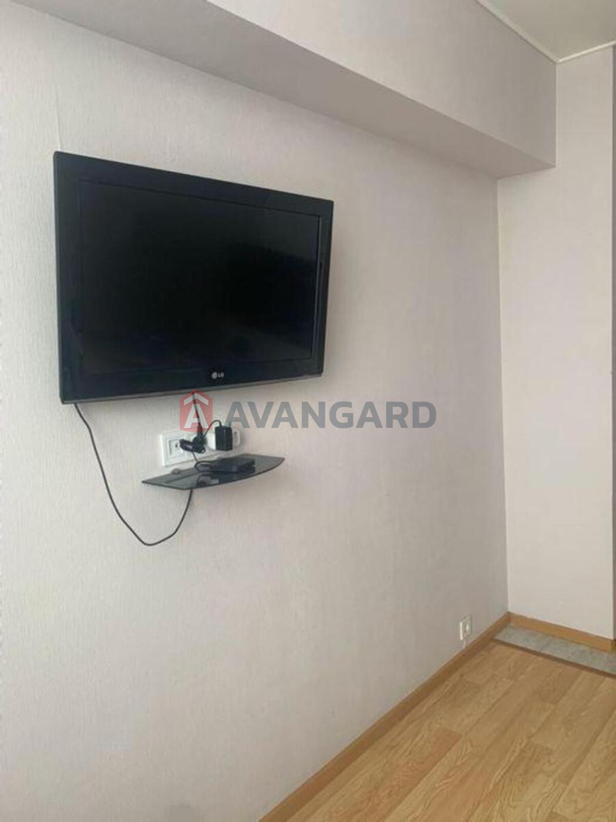 1 ��. ��������, 18/-/10 ��. �., 9/13 ������ ���� 3