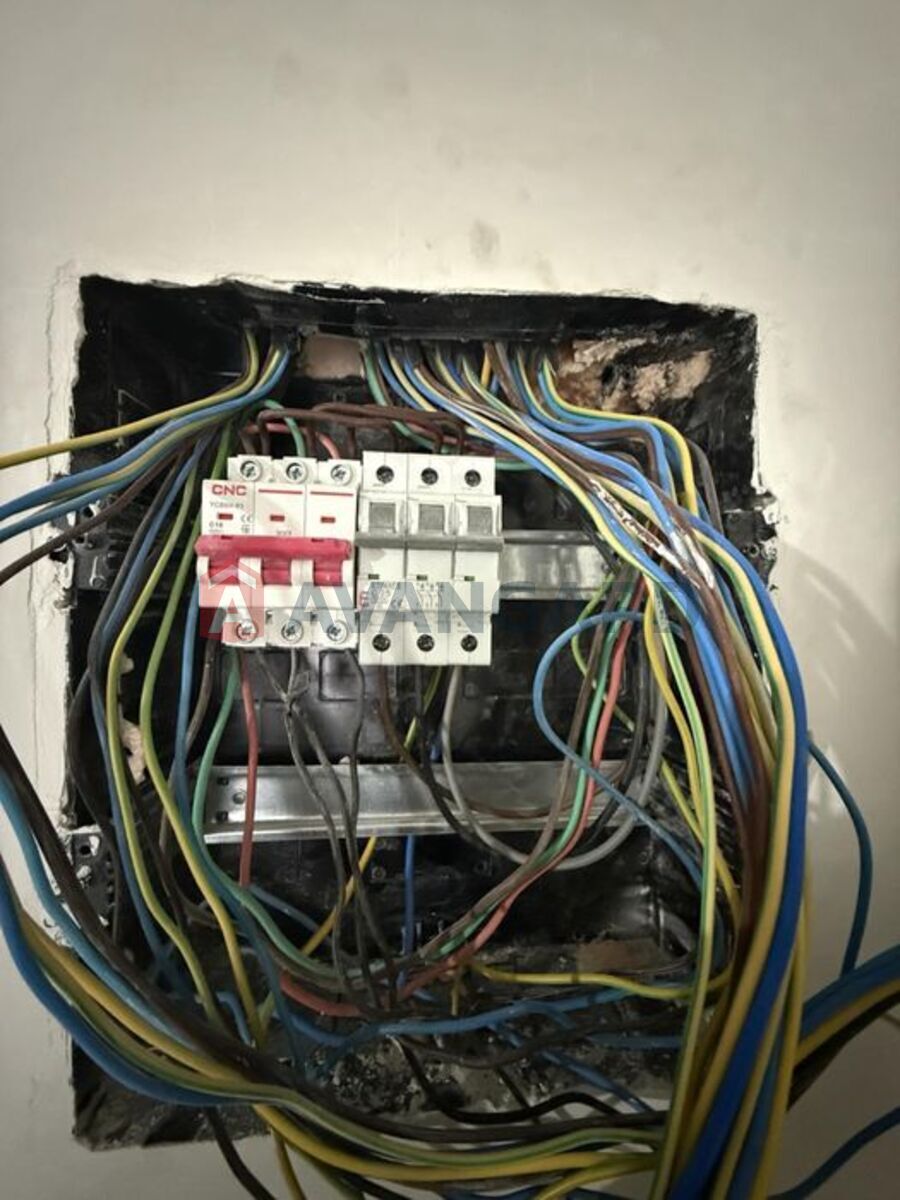 1 ��. ��������, 36/-/10 ��. �., 10/10 ������ ���� 18