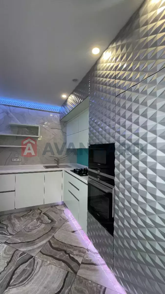 4 . , 100/-/- . ., 10/12   5