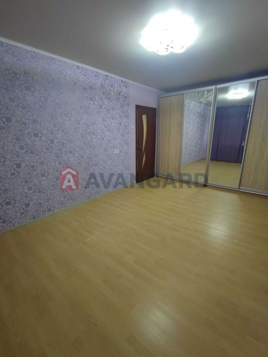 1 ��. ��������, 48/-/7 ��. �., 3/9 ������ ���� 2