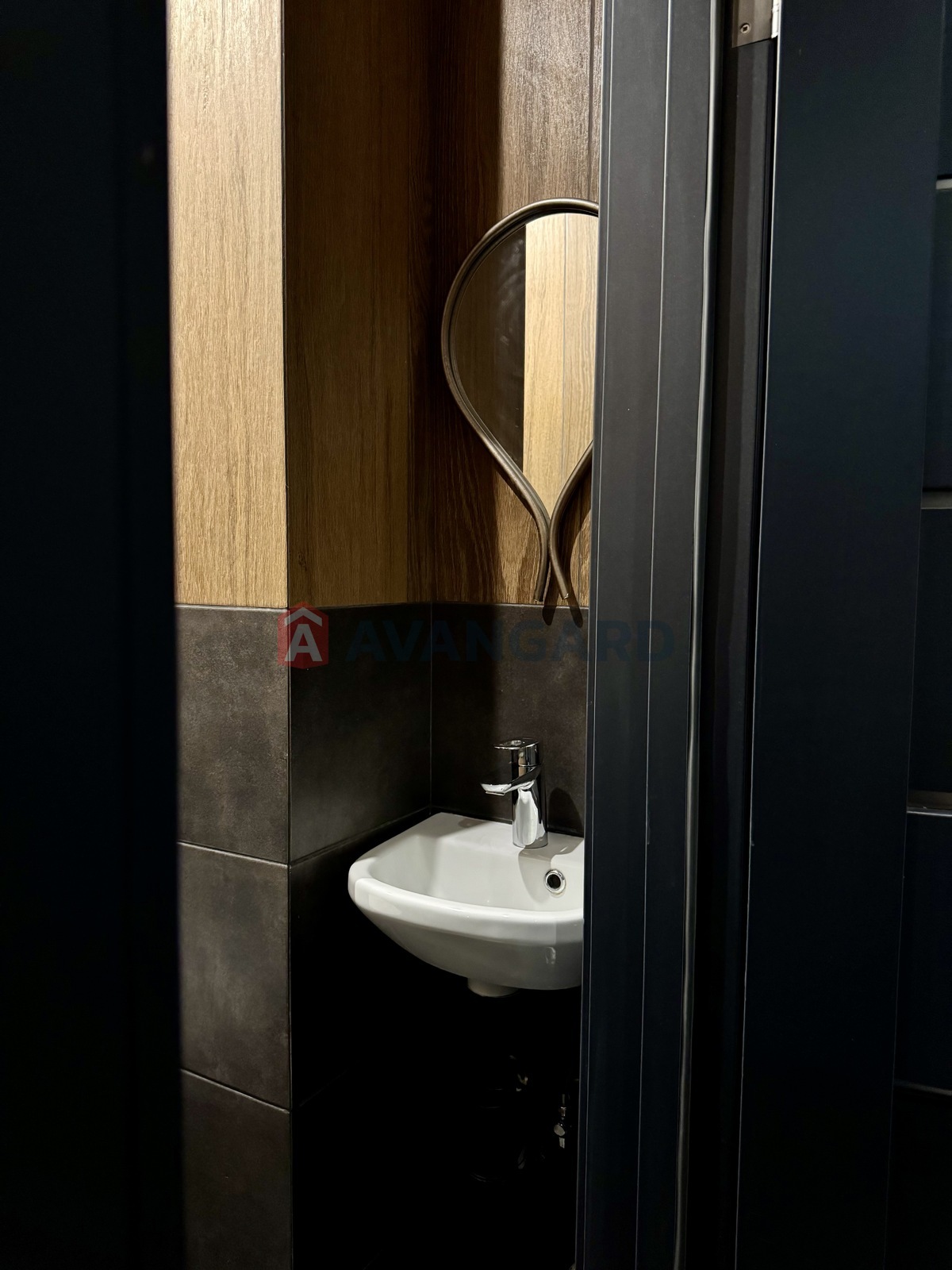 3 ��. ��������, 94/60/8 ��. �., 18/25 ������ ���� 14