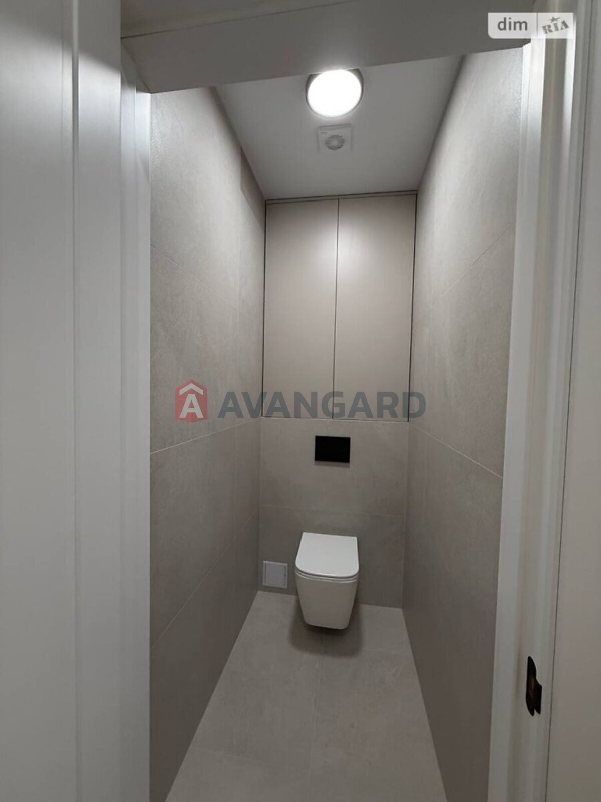 2 ��. ��������, 70/-/- ��. �., 1/10 ������ ���� 11