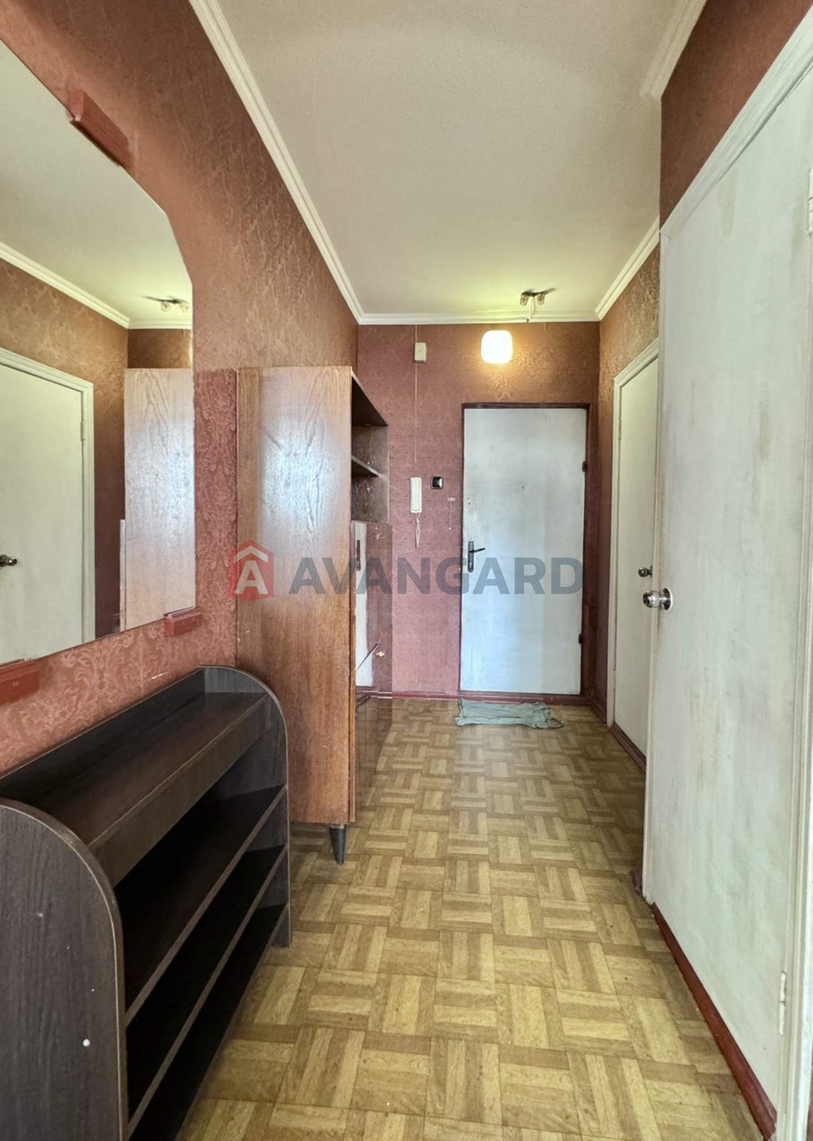 1 ��. ��������, 40/18/8 ��. �., 11/17 ������ ���� 6