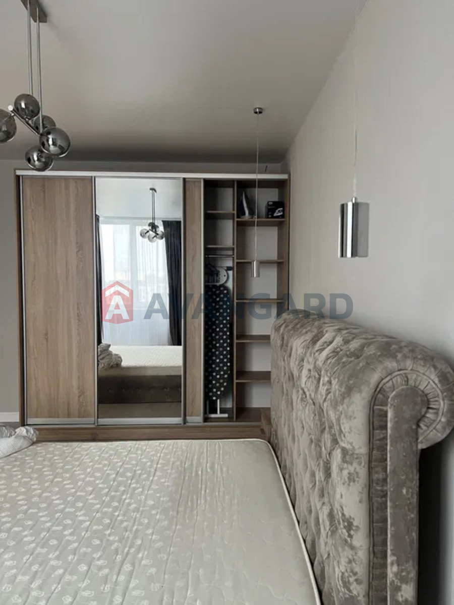 1 ����. ��������, 43/-/18 ��. �., 11/22 ���� ���� 7