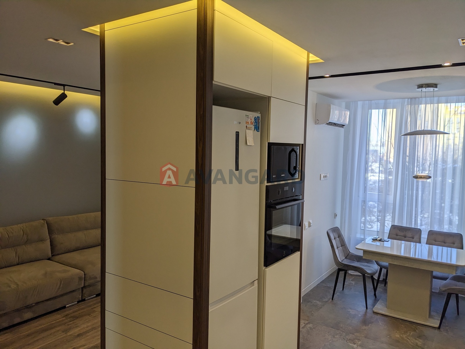 3 ����. ��������, 86/-/15 ��. �., 2/12 ���� ���� 5