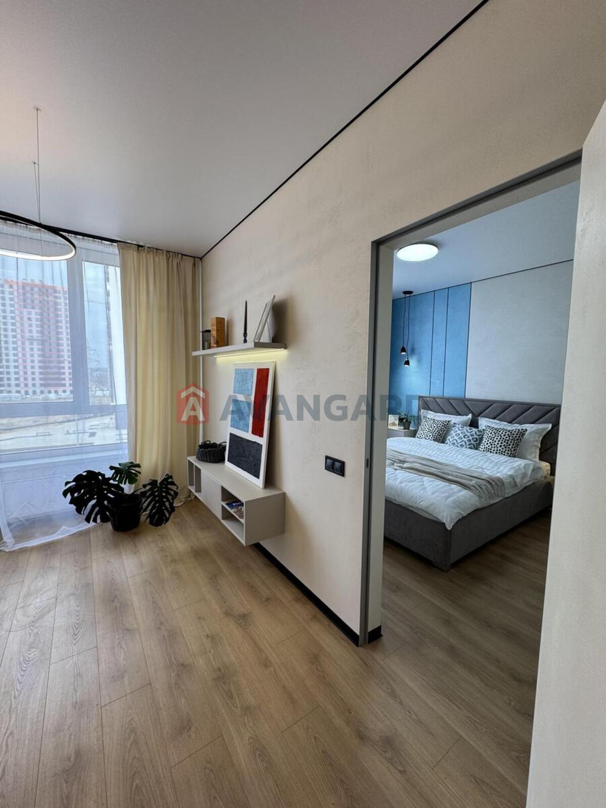 1 ��. ��������, 43/15/24 ��. �., 4/25 ������ ���� 10