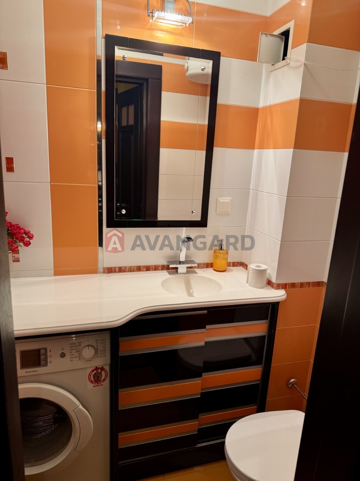 3 ����. ��������, 121/65/20 ��. �., 18/24 ���� ���� 3