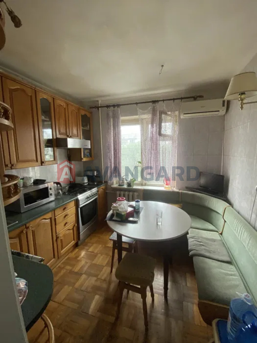 2 ����. ��������, 45/-/10 ��. �., 8/9 ���� ���� 1