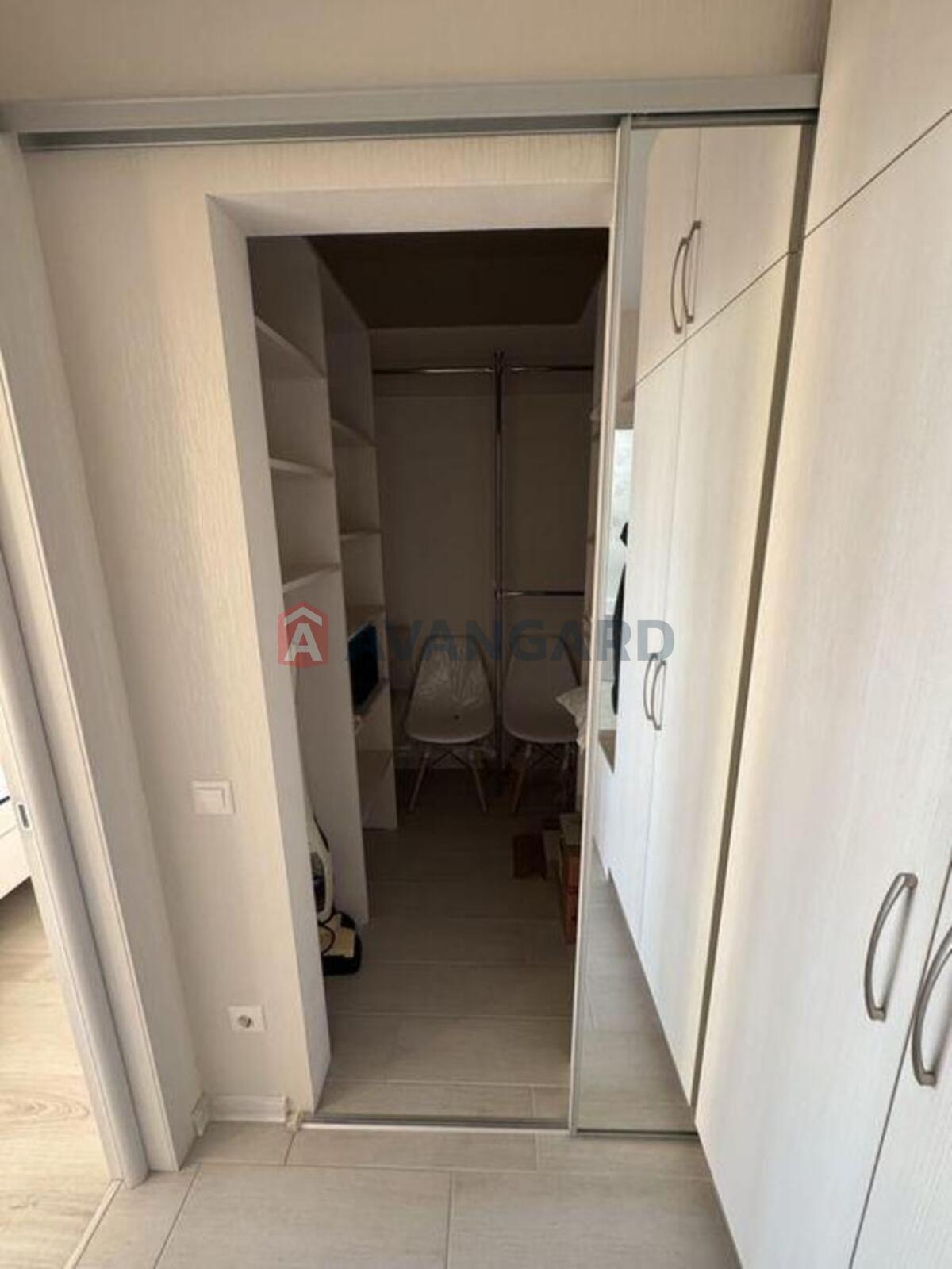 1 ��. ��������, 40/-/17 ��. �., 22/26 ������ ���� 9