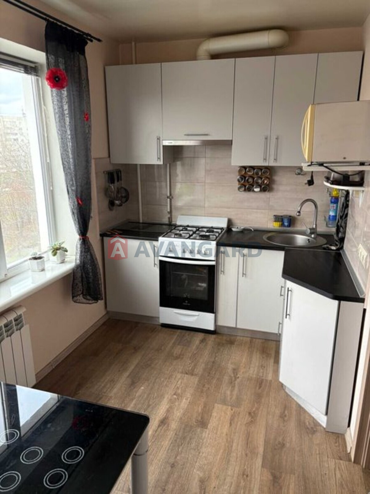 1 ��. ��������, 40/-/8 ��. �., 5/9 ������ ���� 5