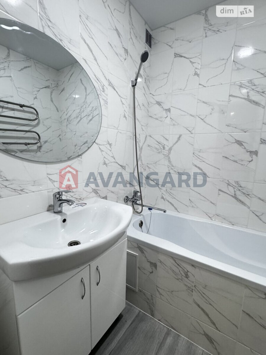 2 ��. ��������, 50/28/8 ��. �., 4/9 ������ ���� 24