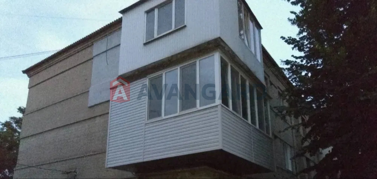 3 ��. ��������, 72/-/8 ��. �., 2/3 ������ ���� 9