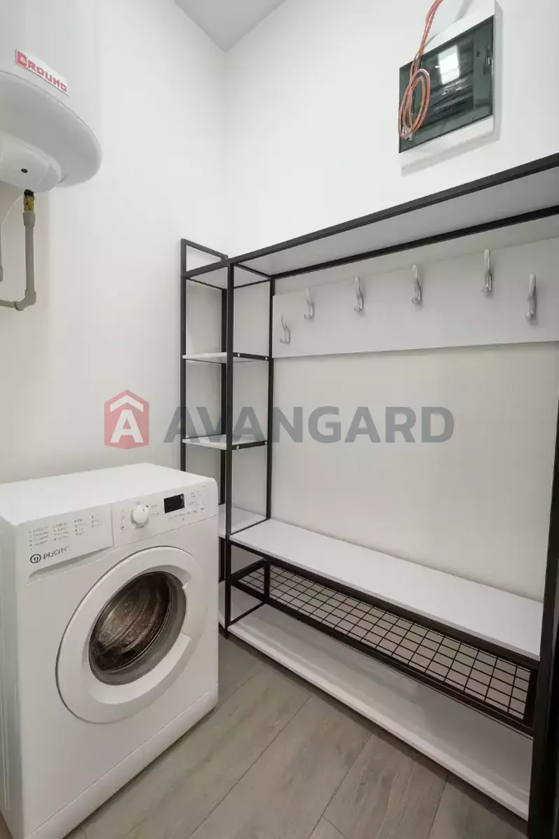 1 ��. ��������, 30/-/- ��. �., 3/5 ������ ���� 7