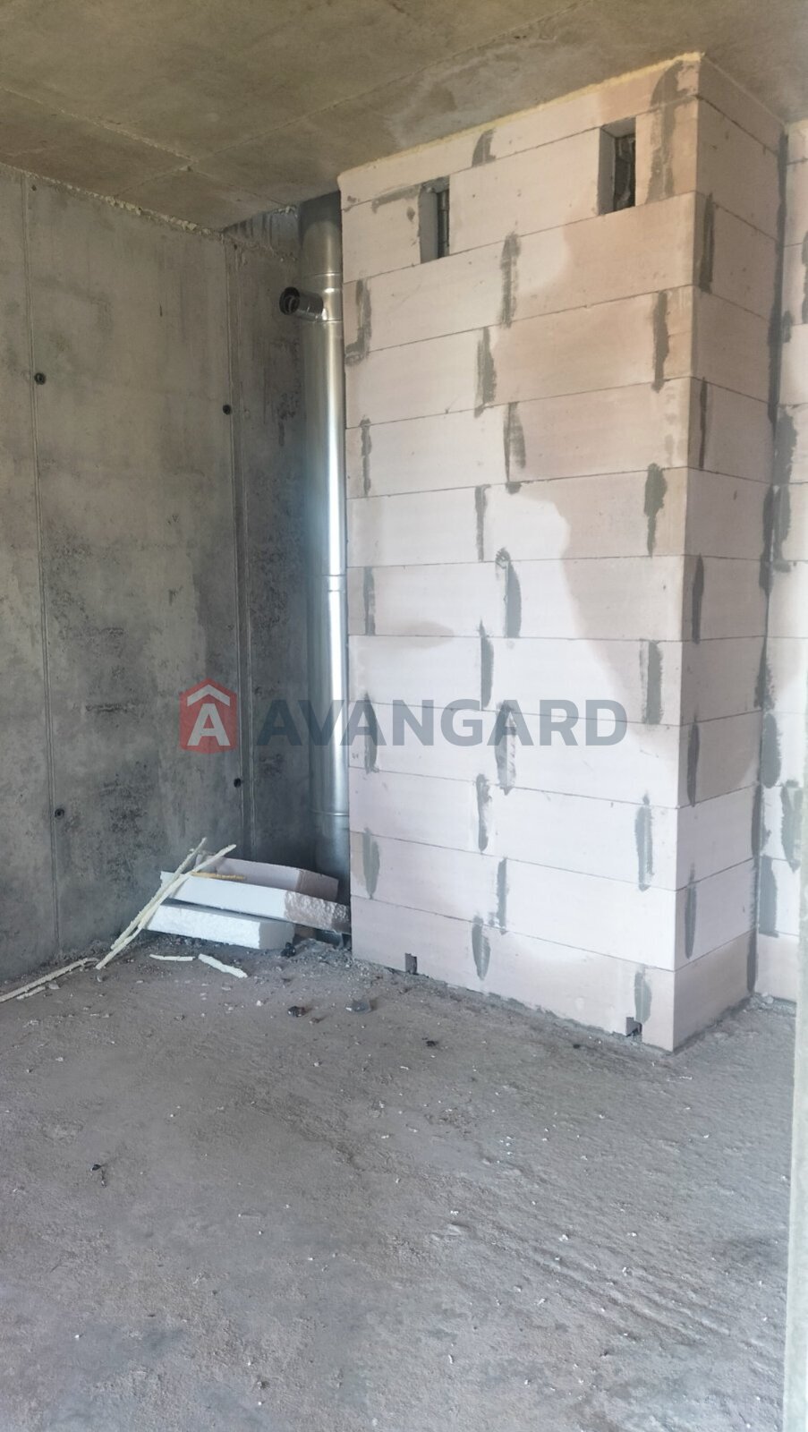 2 ��. ��������, 81,17/43/13 ��. �., 5/7 ������ ���� 6