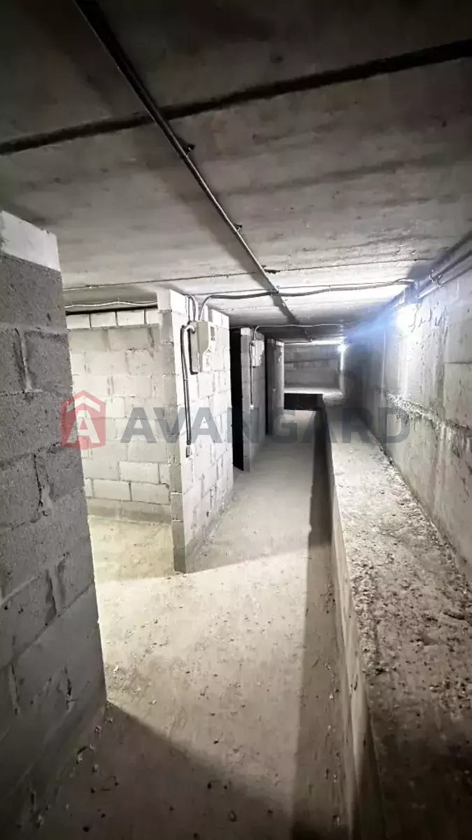 2 ����. ��������, 48/18/17 ��. �., 3/9 ���� ���� 14