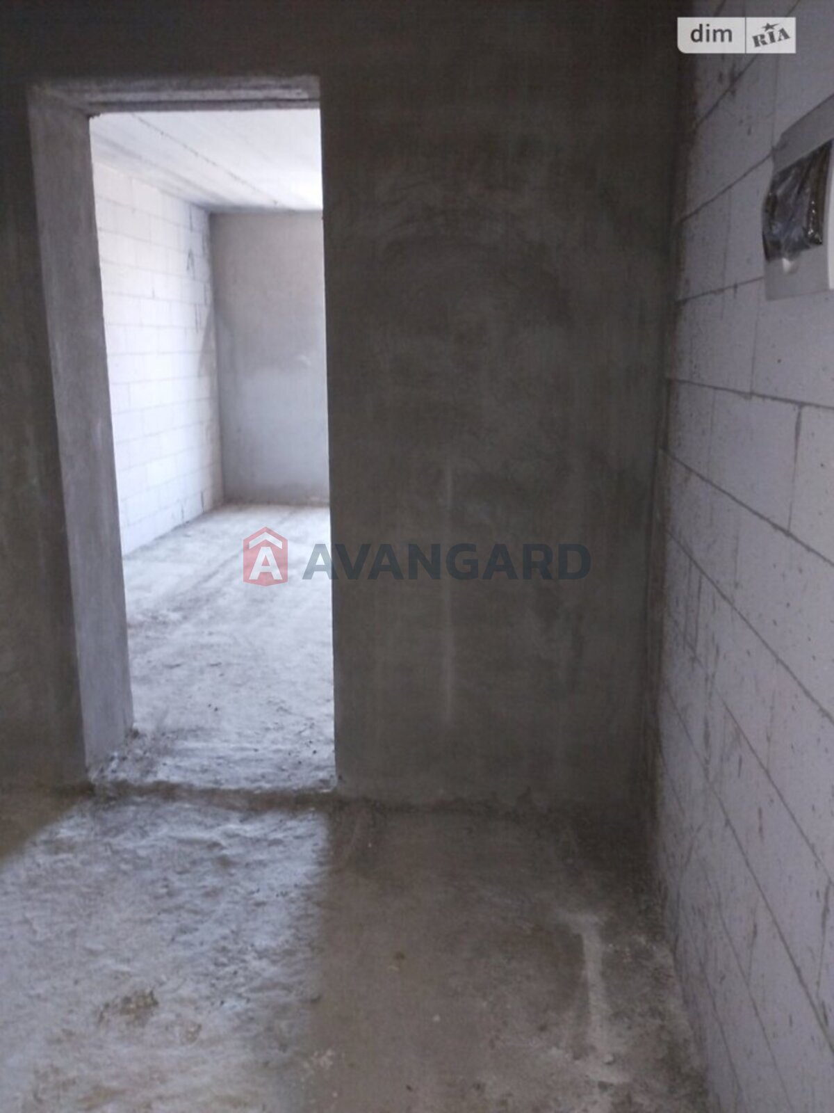 1 ��. ��������, 52/17/15 ��. �., 6/10 ������ ���� 11