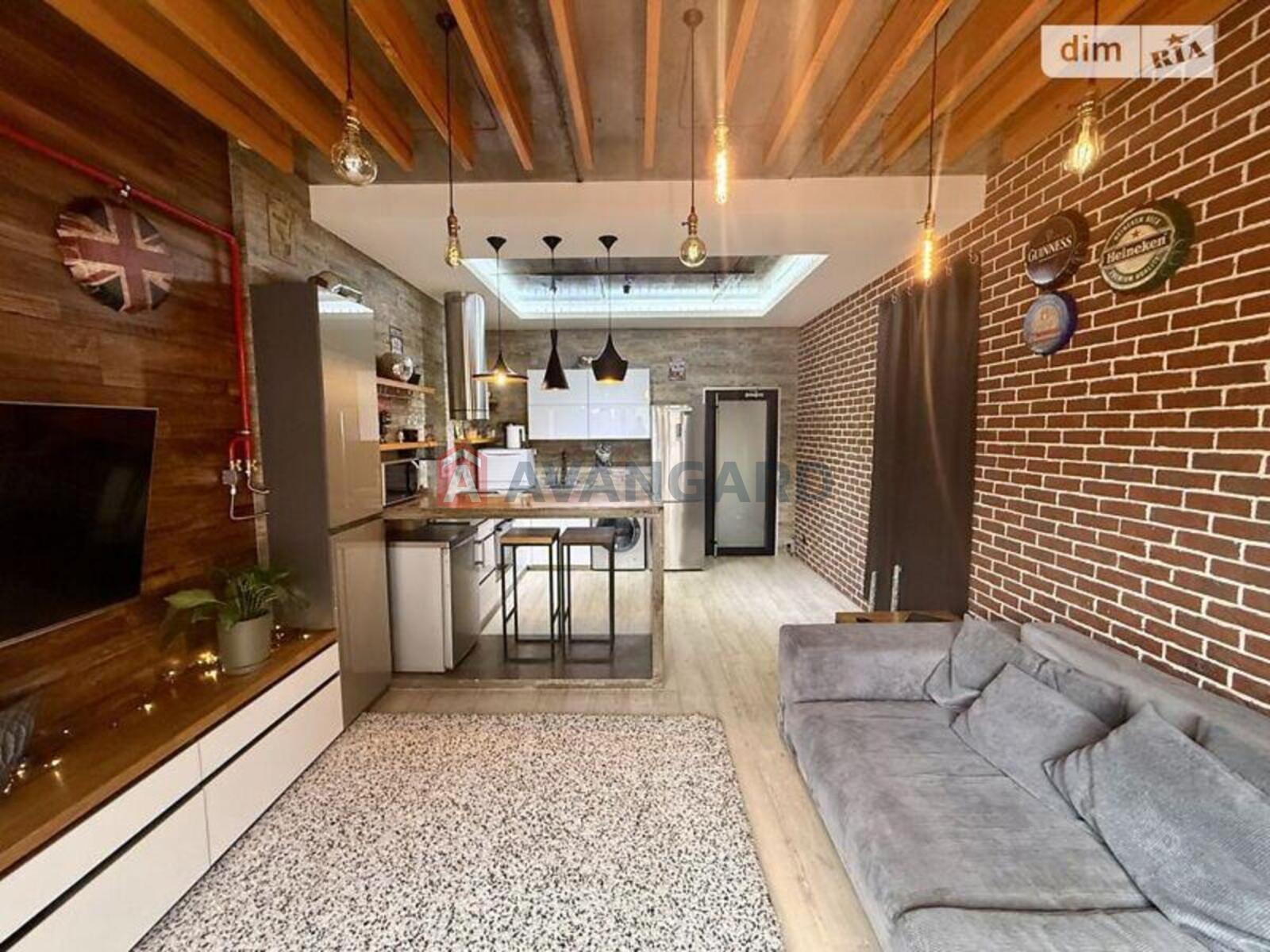 2 ��. ��������, 53/18/25 ��. �., 3/5 ������ ���� 6