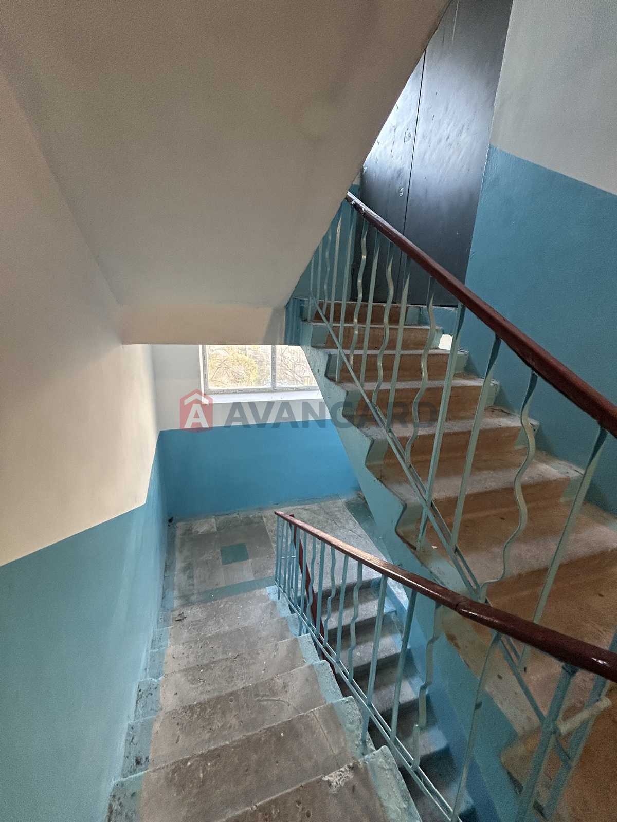 3 ��. ��������, 65,3/38,4/8,8 ��. �., 5/9 ������ ���� 19