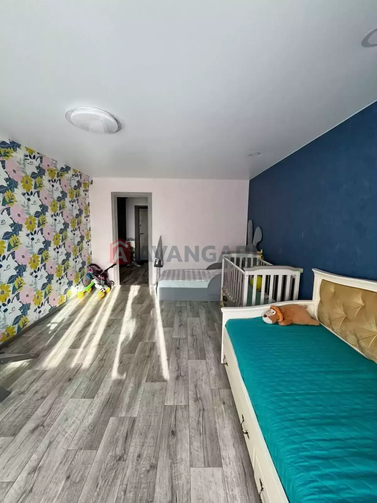 3 ��. ��������, 70/33/20 ��. �., 11/14 ������ ���� 11