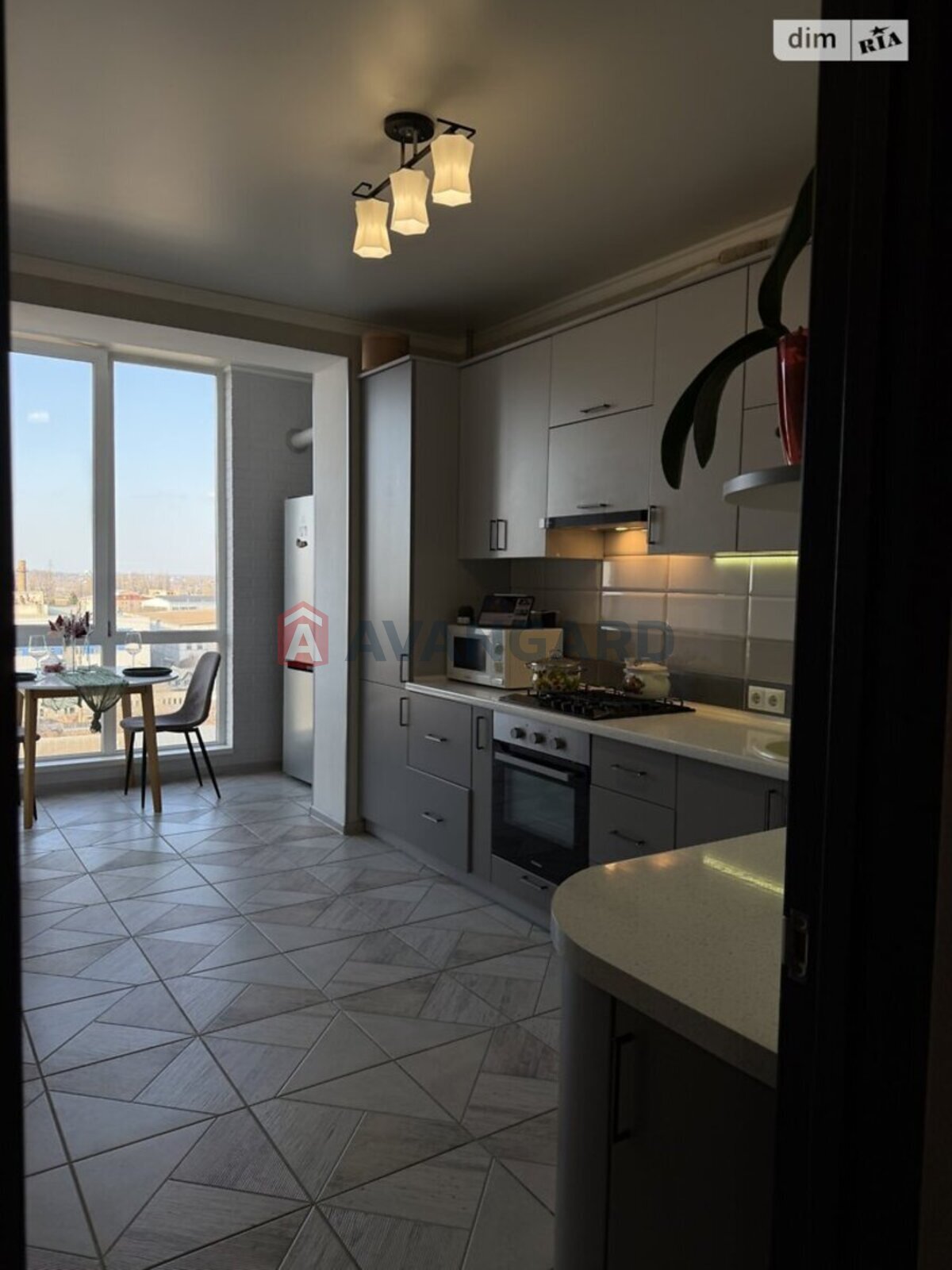 1 ����. ��������, 46/-/- ��. �., 10/12 ���� ���� 1