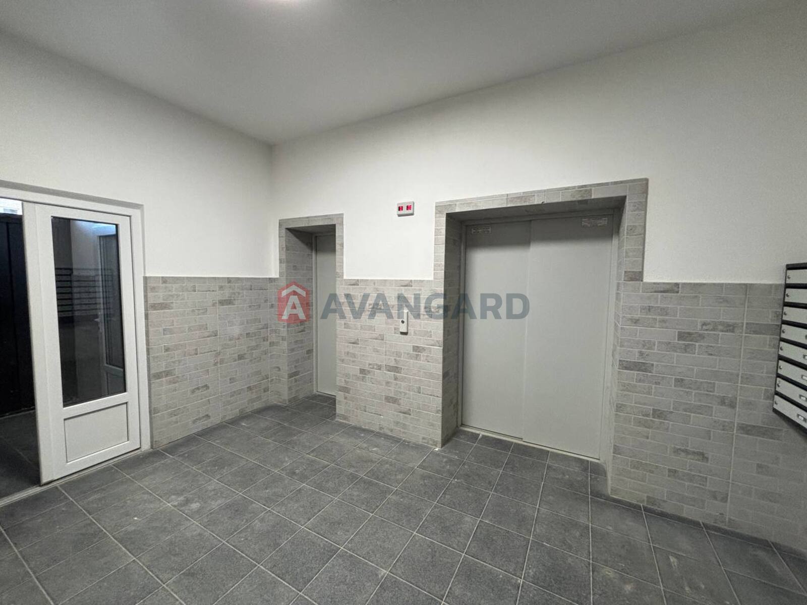 2 ��. ��������, 76/-/20 ��. �., 13/15 ������ ���� 19