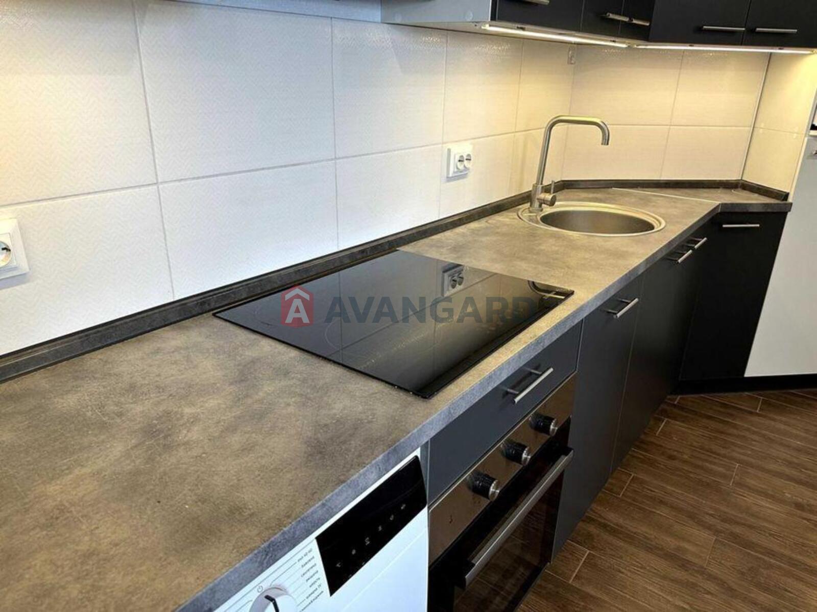 1 ��. ��������, 59/-/11 ��. �., 27/27 ������ ���� 9