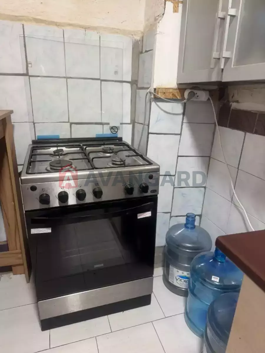 3 ��. ��������, 41/28/9 ��. �., 1/2 ������ ���� 7