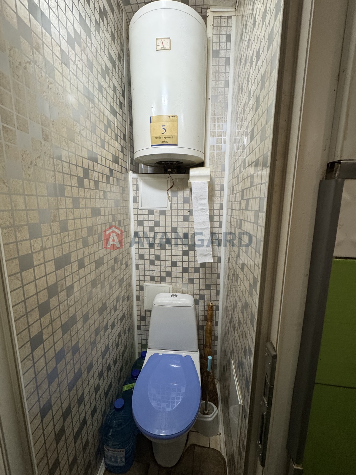 2 ����. ��������, 53,4/30,7/7,8 ��. �., 2/10 ���� ���� 12