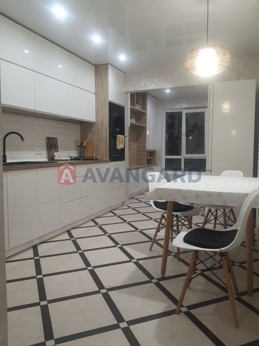 2 кім. квартира, 75/-/23 кв. м., 7/10 поверх фото 2 2 кім. квартира, 75/-/23 кв. м., 7/10 поверх фото 2