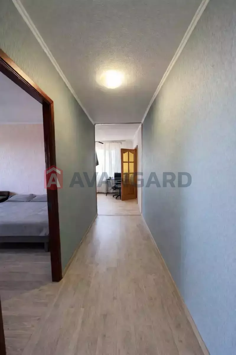 3 ��. ��������, 57/-/9 ��. �., 8/9 ������ ���� 3