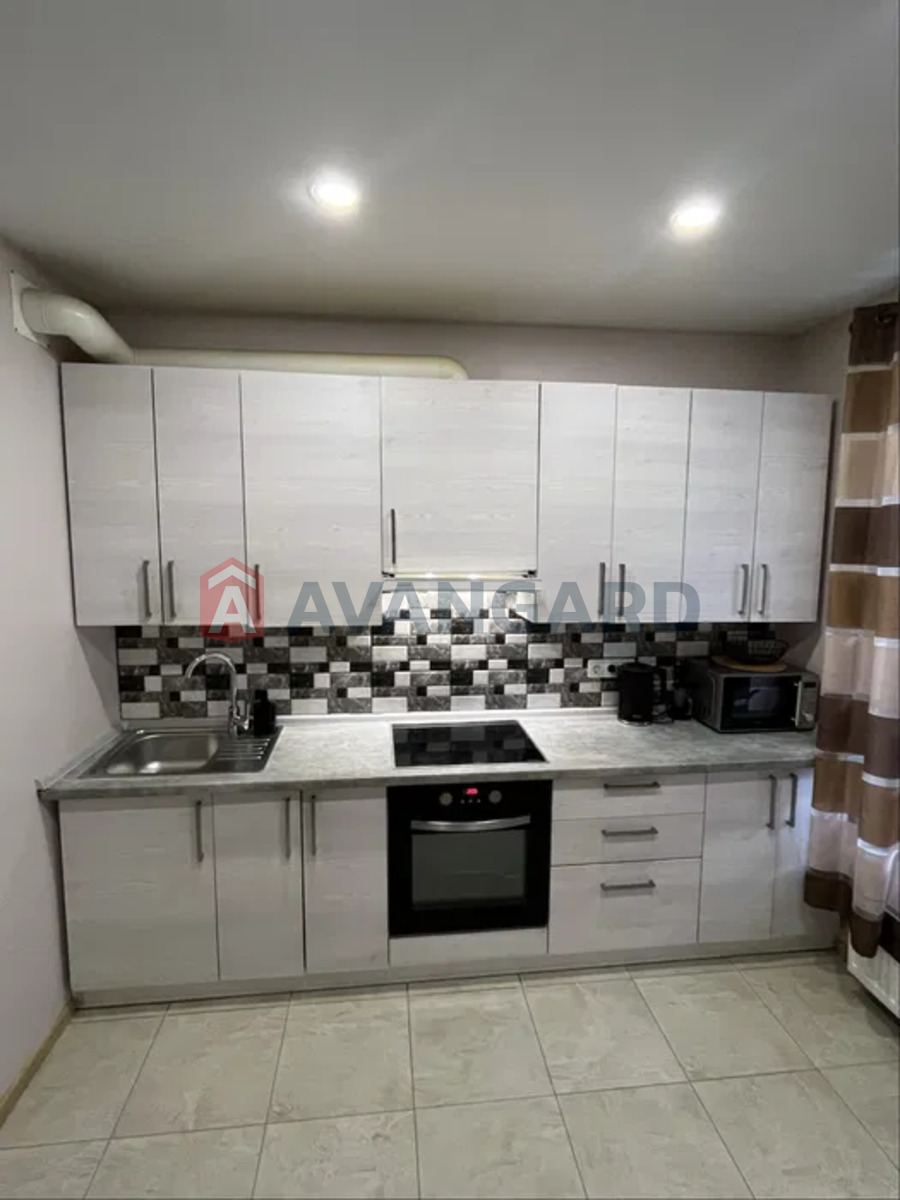 1 ��. ��������, 40/-/10 ��. �., 13/25 ������ ���� 2