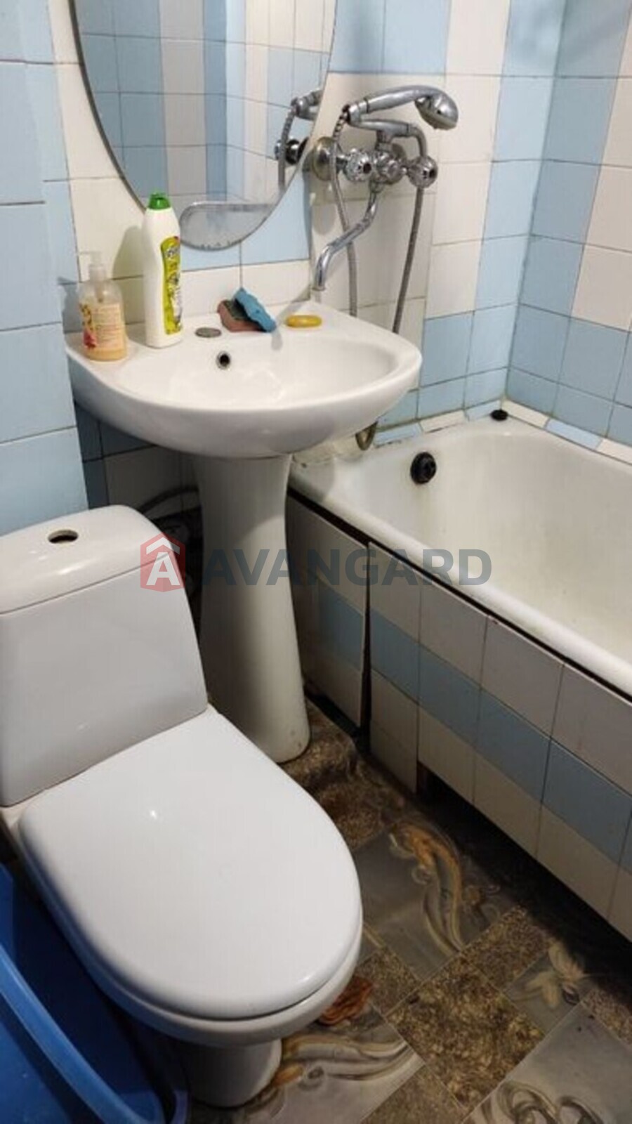 1 ��. ��������, 28/-/6 ��. �., 5/6 ������ ���� 4