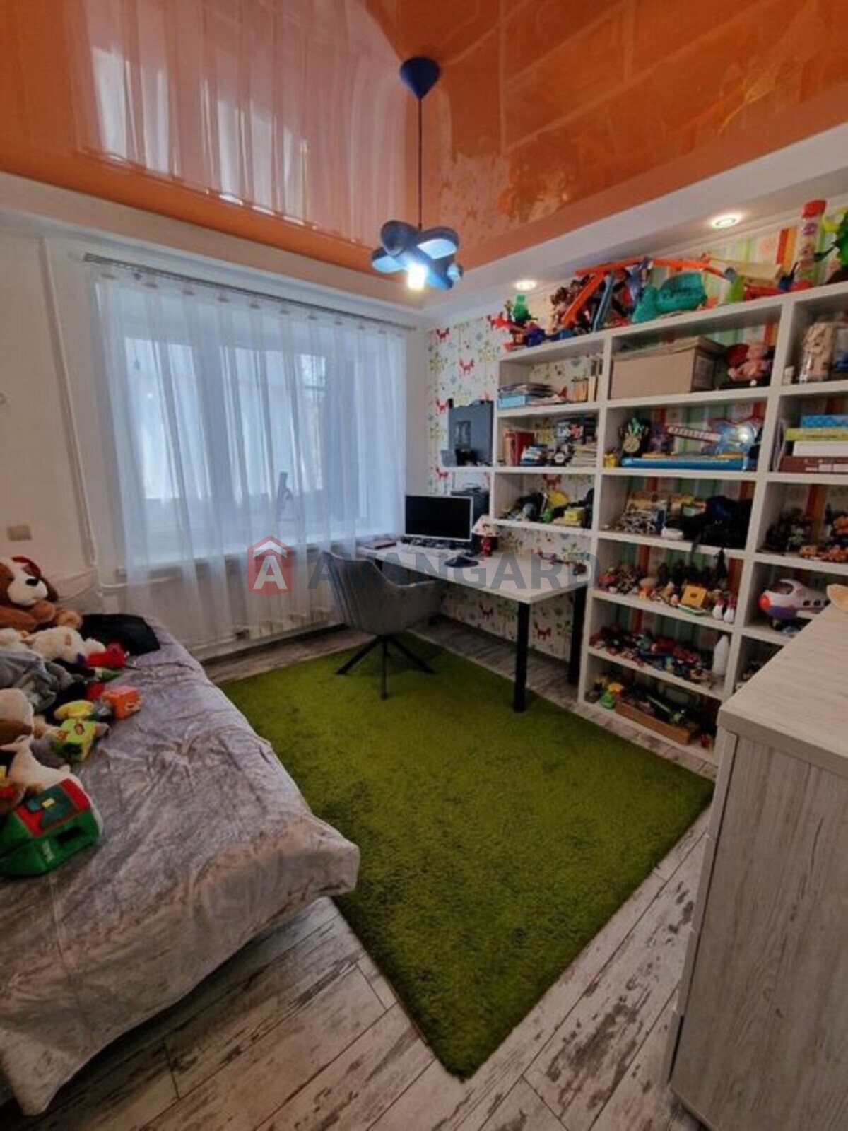 3 ��. ��������, 63/-/9 ��. �., 7/8 ������ ���� 7