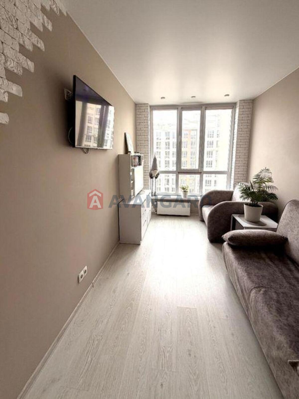 1 ��. ��������, 32/-/9 ��. �., 8/10 ������ ���� 8