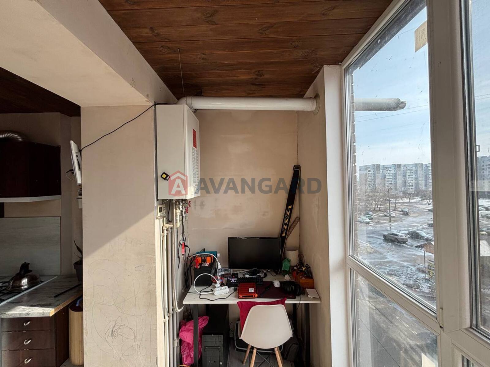 1 ��. ��������, 43/17/11 ��. �., 4/12 ������ ���� 14