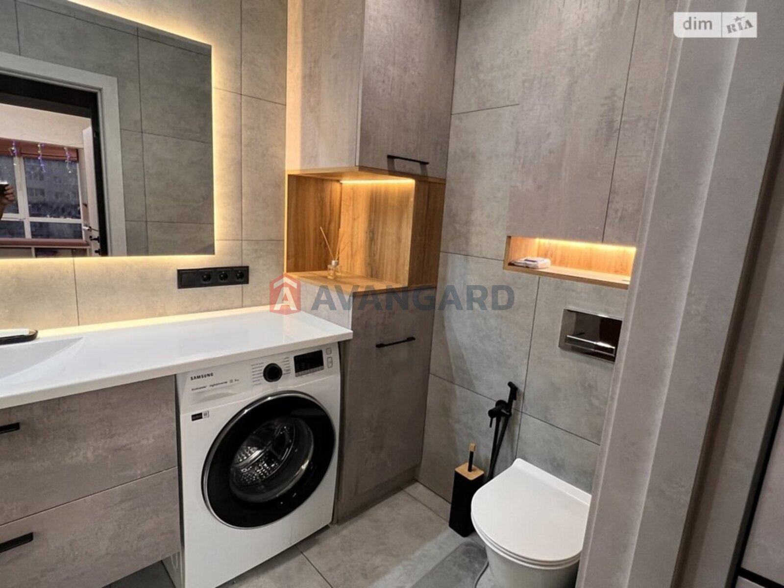 3 ��. ��������, 78/-/10 ��. �., 5/10 ������ ���� 19