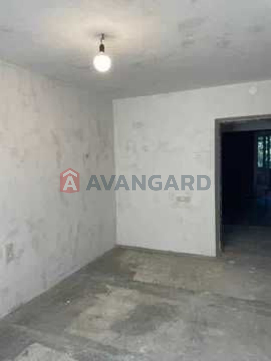 4 ��. ��������, 84/-/7 ��. �., 1/9 ������ ���� 9