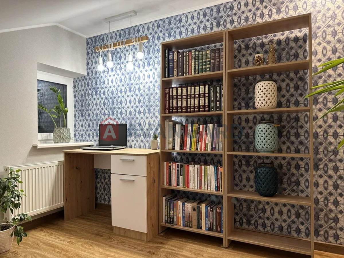 3 ��. ��������, 124/-/52 ��. �., 5/5 ������ ���� 20