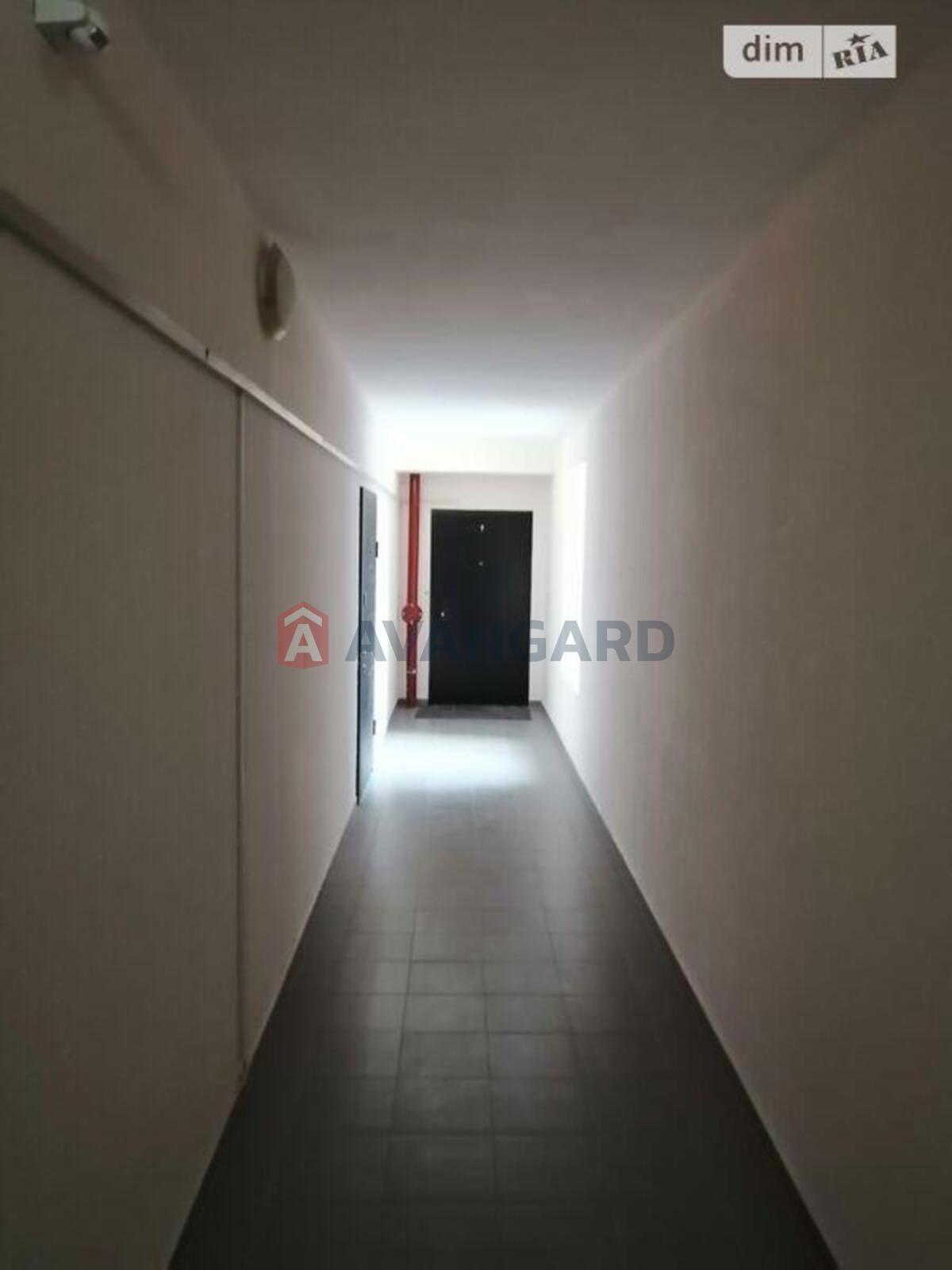 1 ��. ��������, 34/15/8 ��. �., 1/11 ������ ���� 14