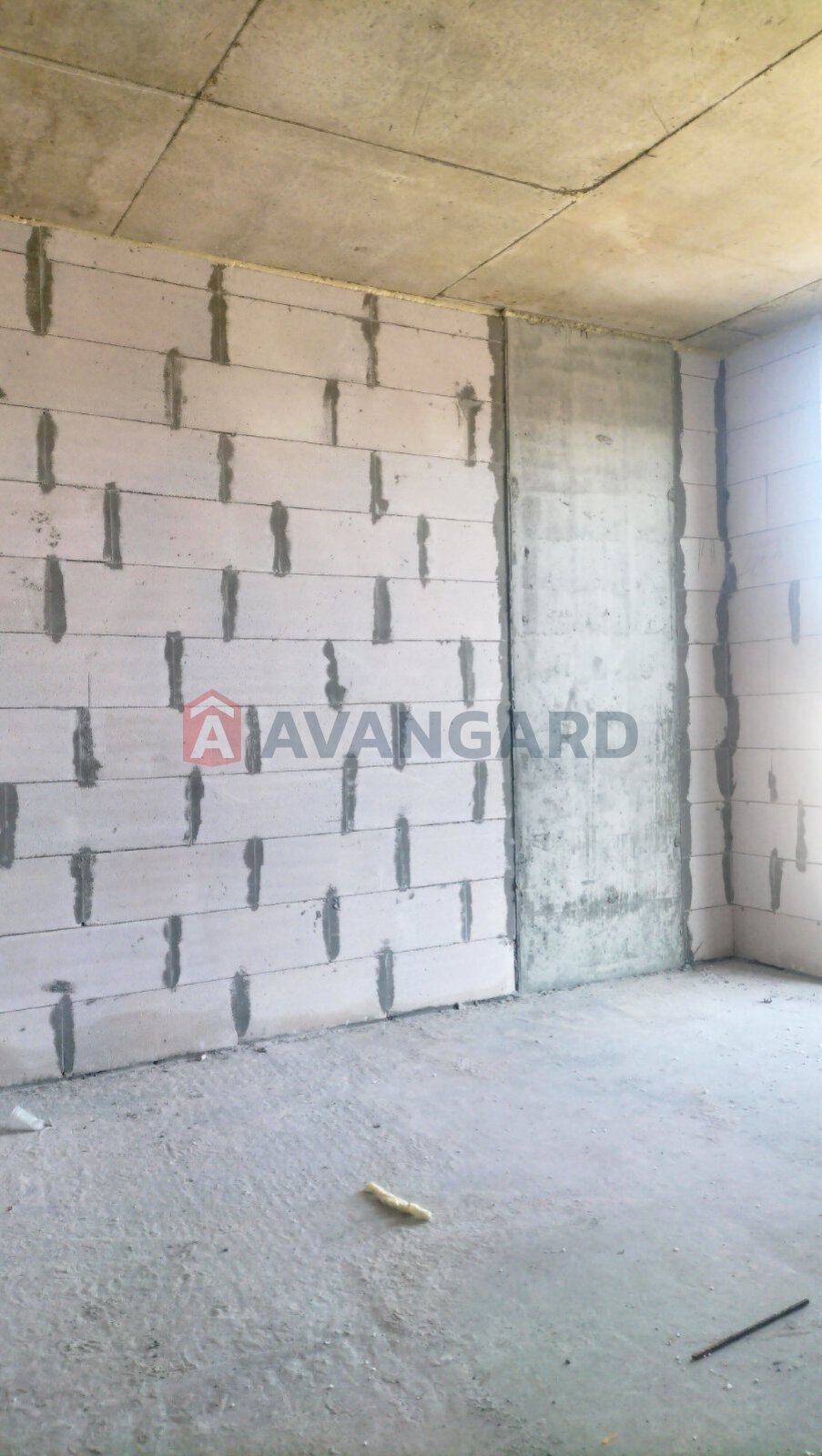 2 ��. ��������, 81,17/43/13 ��. �., 5/7 ������ ���� 8