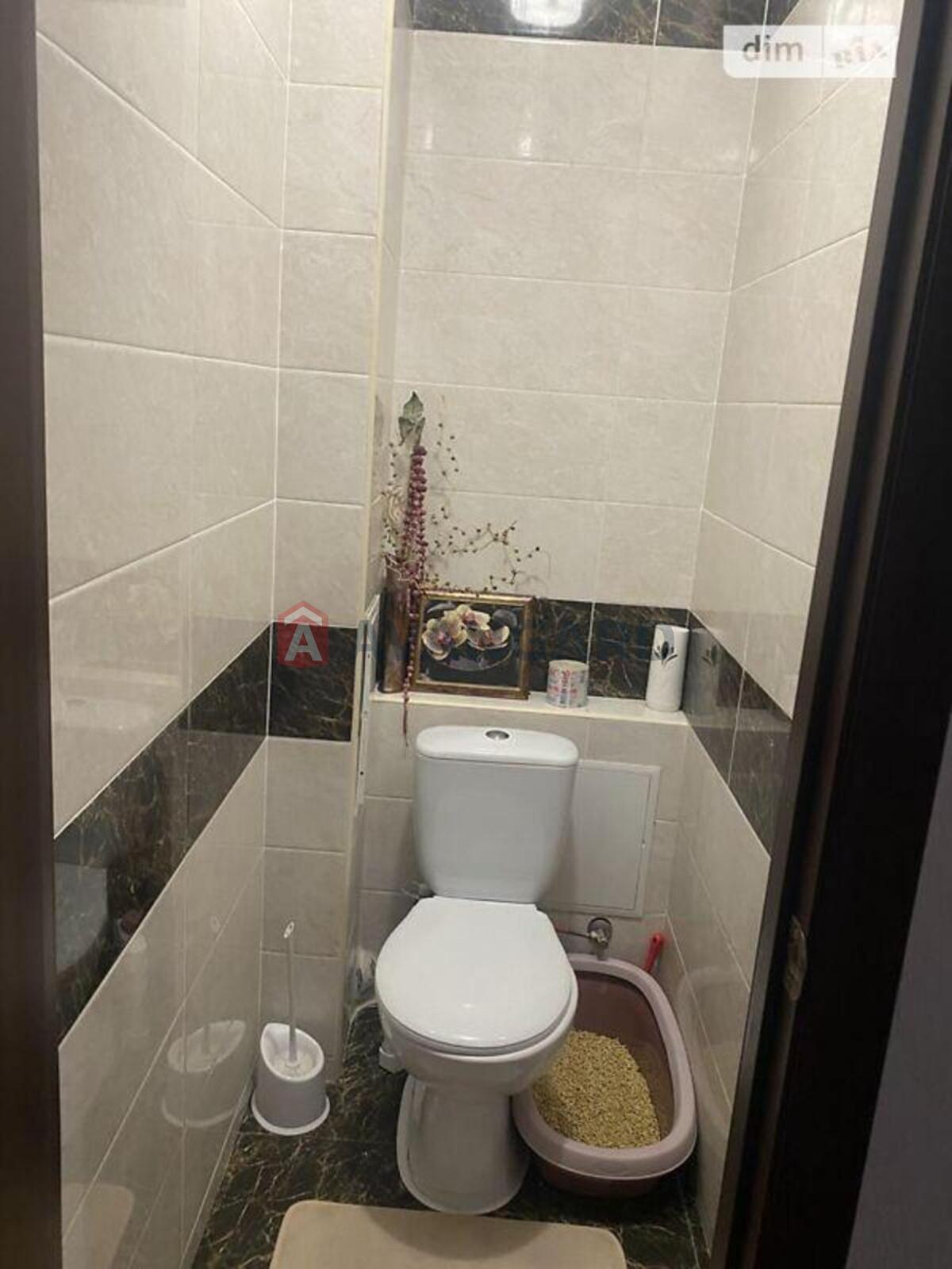 3 ��. ��������, 78/40/8 ��. �., 9/10 ������ ���� 20